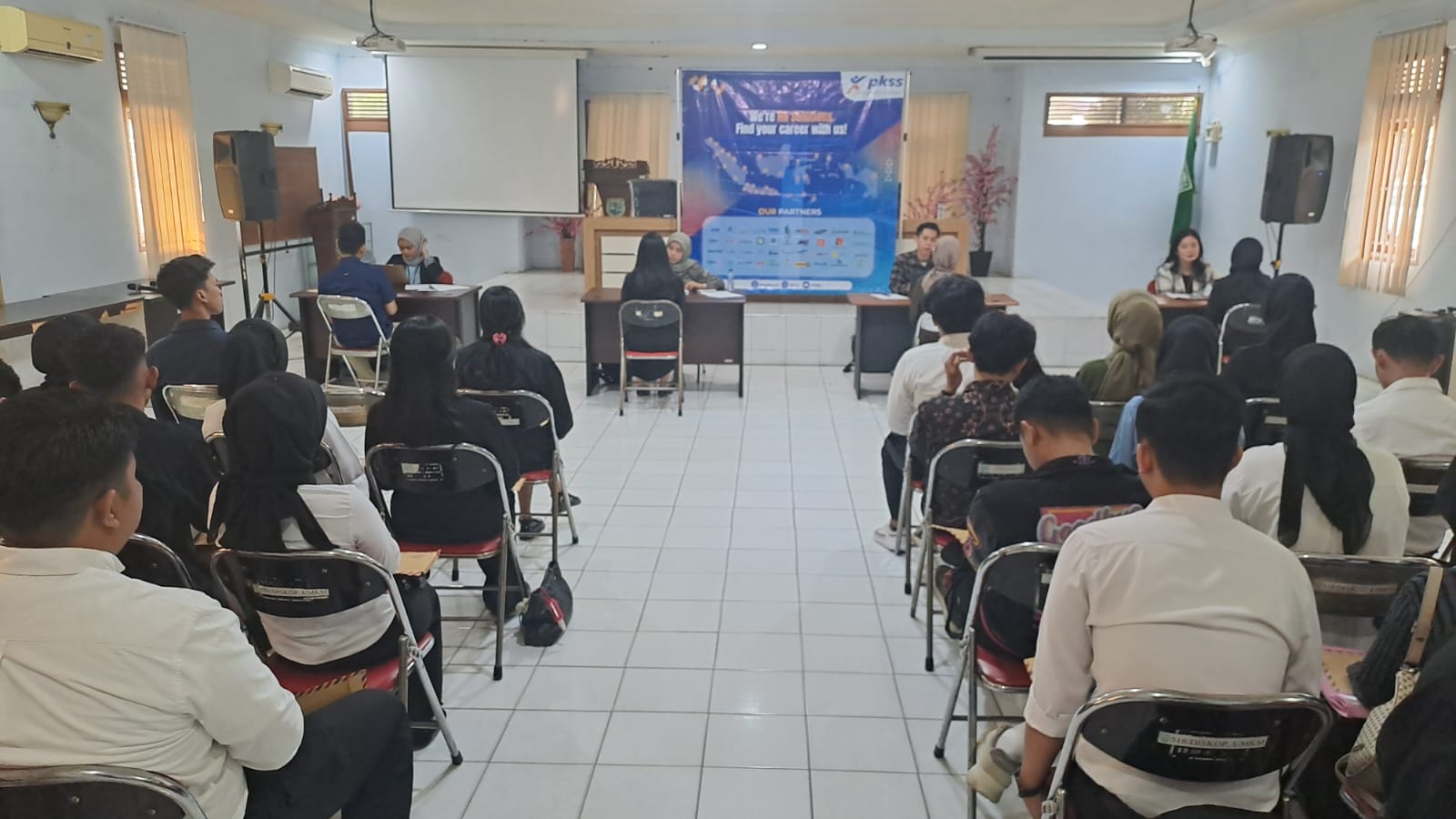 Dinas Tenaga Kerja, Koperasi, dan UKM Kota Jambi Fasilitasi Rekrutmen PT Prima Karya Sarana Sejahtera