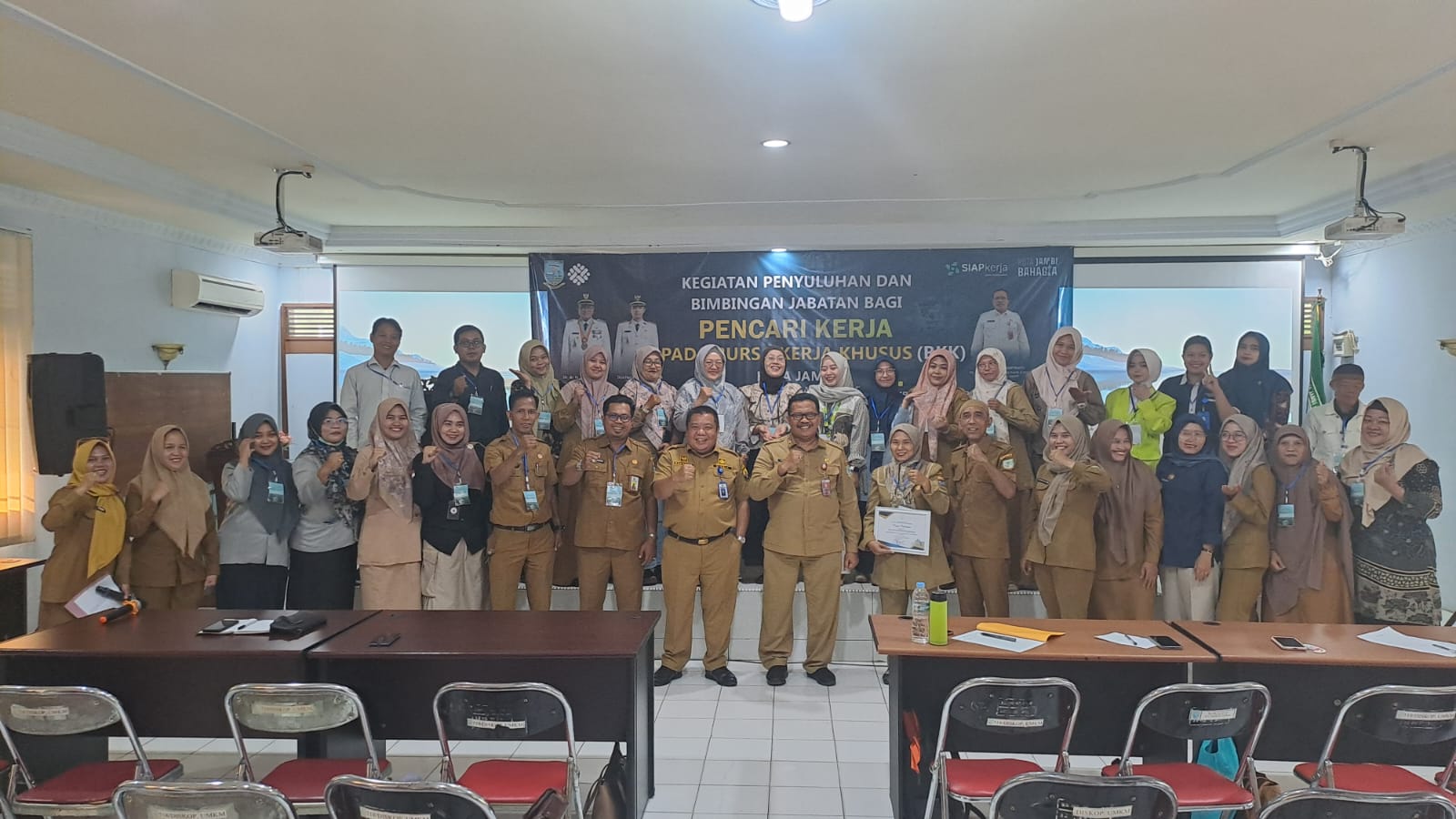 Kegiatan Penyuluhan dan Bimbingan Jabatan Bagi Pencari Kerja Pada Bursa Kerja Khusus (BKK)