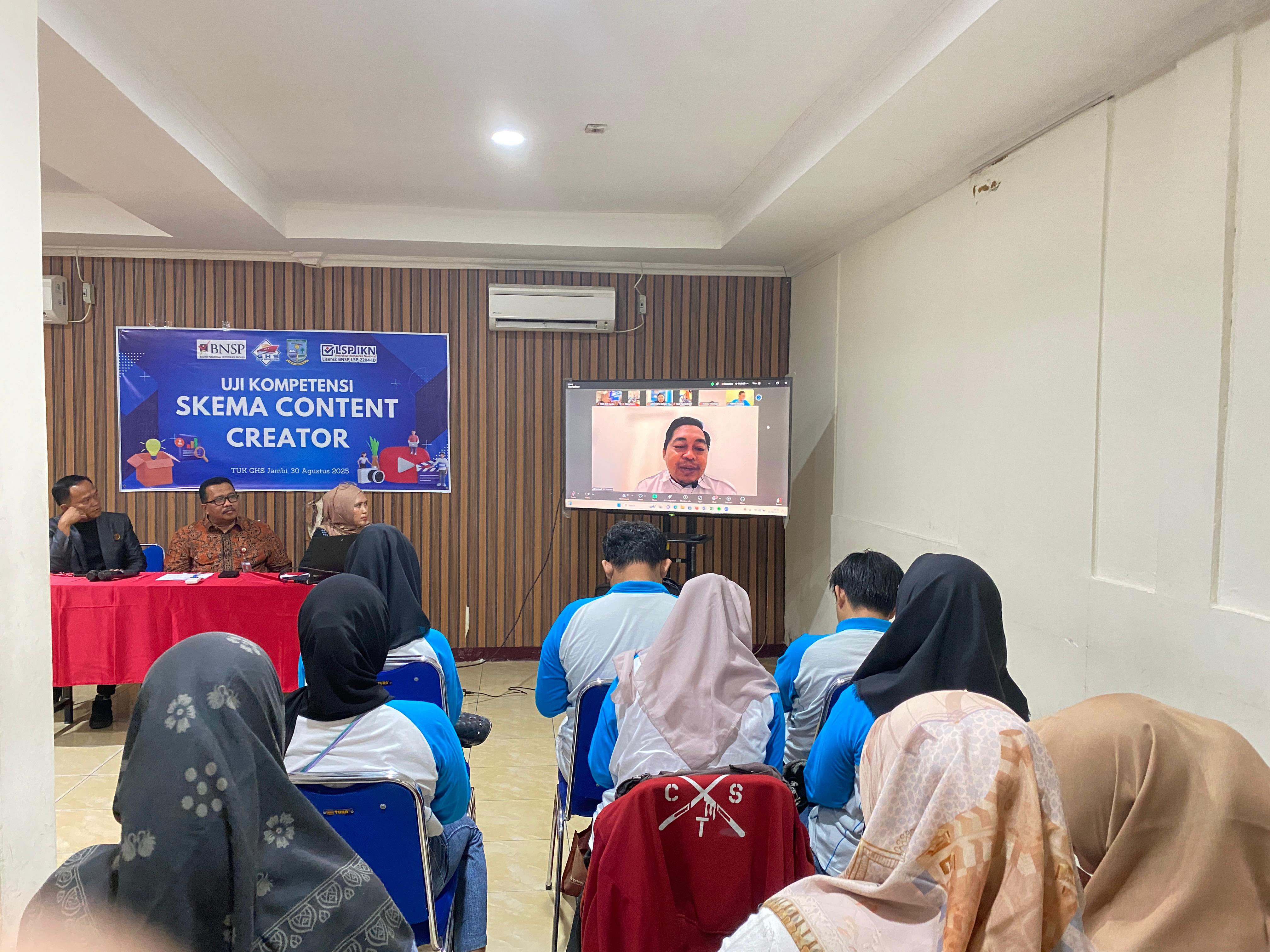 Membuka Kegiatan UJI KOMPETENSI SKEMA CONTENT CREATOR