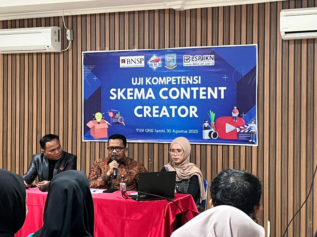 Membuka Kegiatan UJI KOMPETENSI SKEMA CONTENT CREATOR
