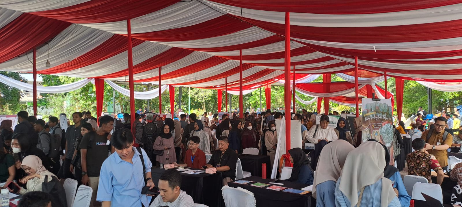 Job Fair Kota Jambi 2025 Jadi Solusi Strategis Pengangguran Terbuka
