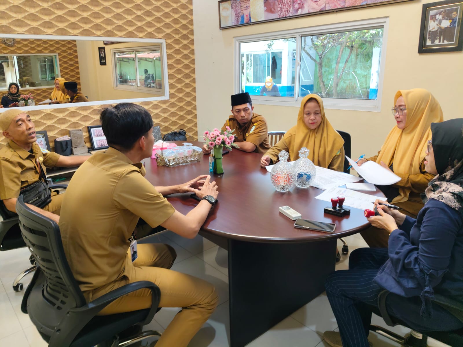 Monitoring dan Evaluasi Penggunaan Tenaga Kerja Asing (TKA) oleh Disnaker kop dan UKM Kota Jambi